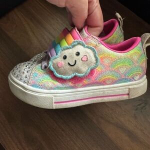 Girls size 9 Sketchers light up twinkle toes with rainbow cloud Velcro strap